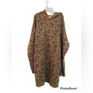 Easel hooded sweater dress